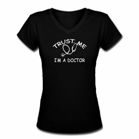 Trust me-I'm a doctor professions women v neck black top