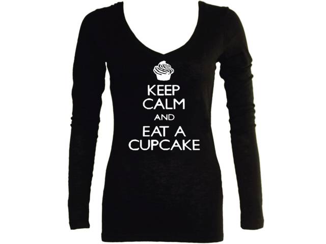 Keep calm & eat a cupcake women sleeved t-shirt
